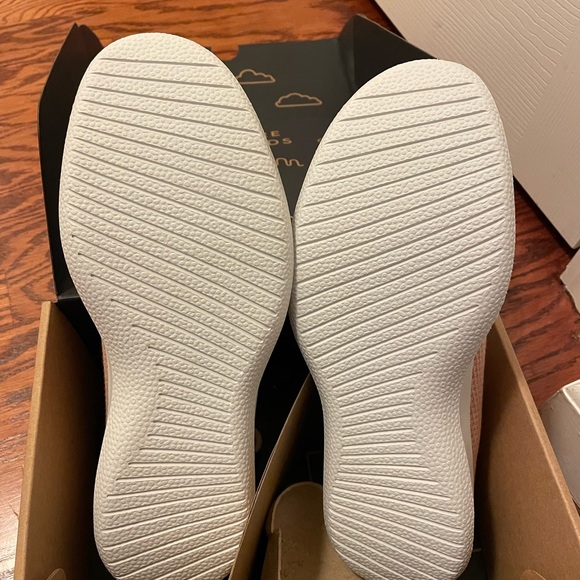 Allbirds Tree Runners (Wasatch) - Picture 6 of 8